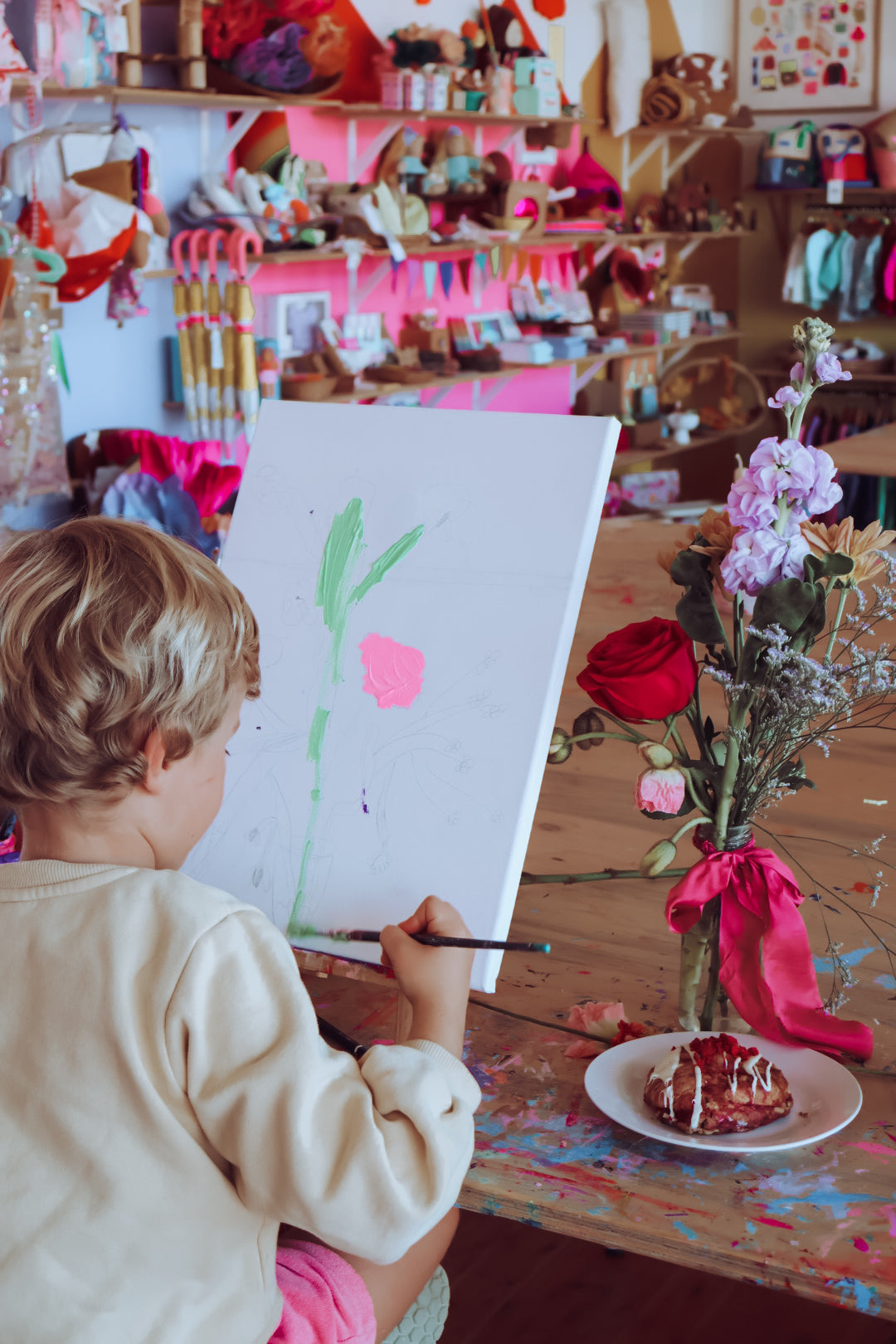 Saturday 10th May 10:30-12pm Mum & Me – Flower Arrangement + Still Life Painting Morning Tea with “Hello Blossom” flowers