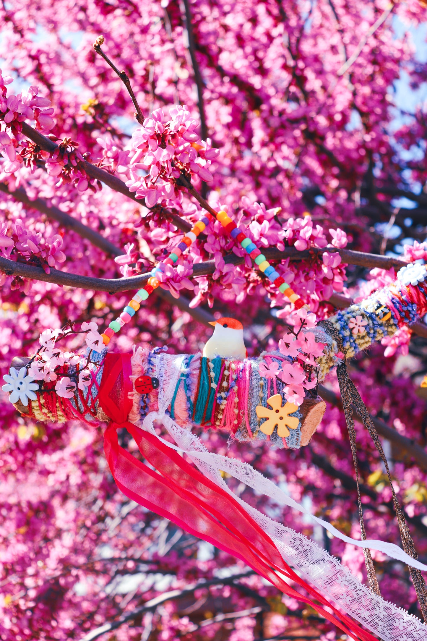 Spring bird wall hanging Tuesday 1st October 11:00 - 12:30 (age 5+)