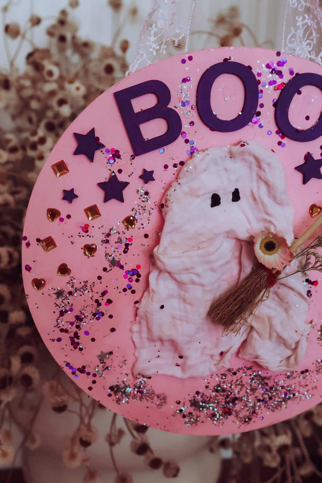Glittery Ghost Hangs + Fairy Floss + Face-paint (5yrs+) OCTOER 7th 11:00- 12:30pm