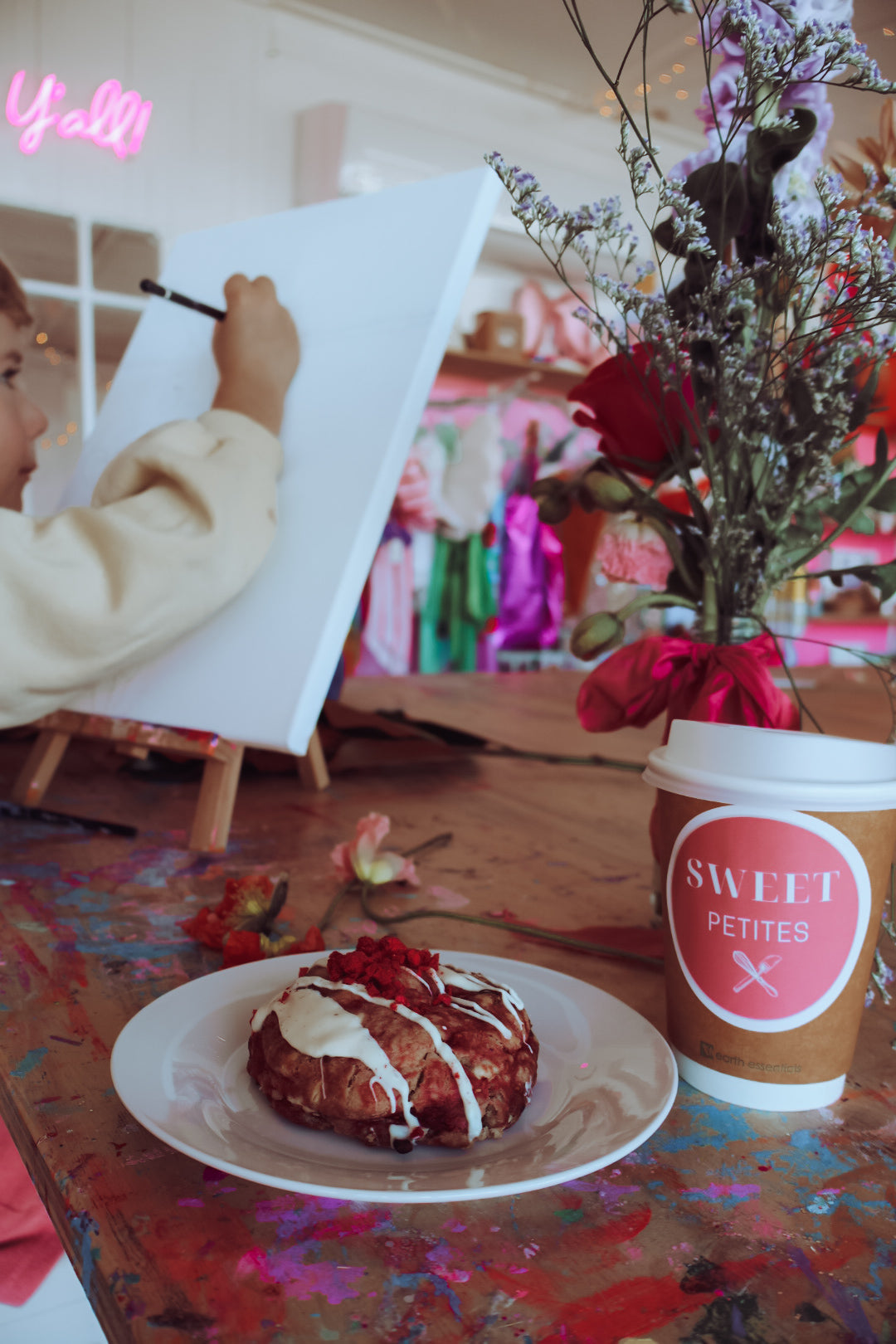 Saturday 10th May 10:30-12pm Mum & Me – Flower Arrangement + Still Life Painting Morning Tea with “Hello Blossom” flowers