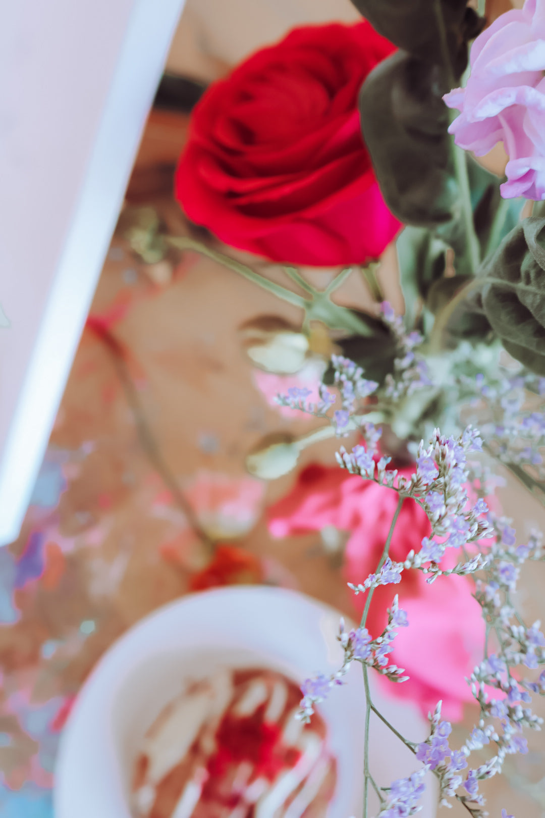Saturday 10th May 10:30-12pm Mum & Me – Flower Arrangement + Still Life Painting Morning Tea with “Hello Blossom” flowers