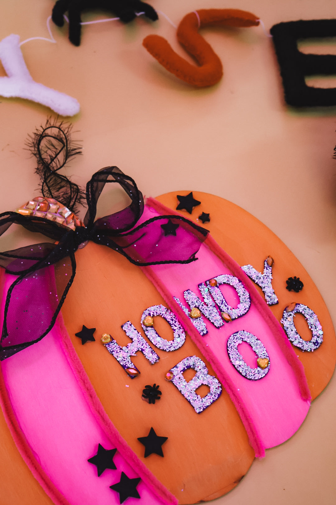 “Howdy Boo” Pumpkin Hanging - Wednesday October 8th 11 - 12:30 (5yrs+)