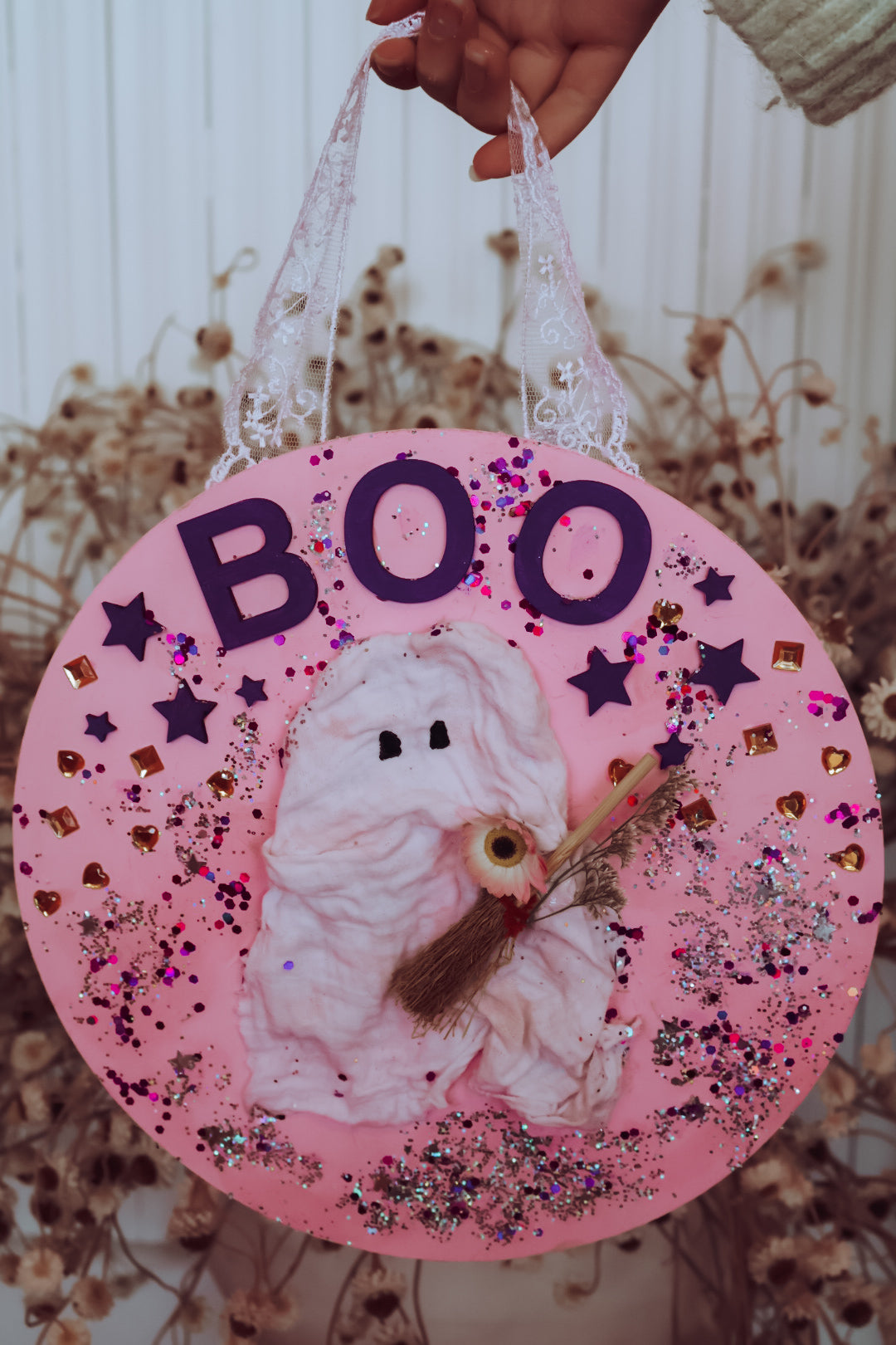 Glittery Ghost Hangs + Fairy Floss + Face-paint (5yrs+) OCTOER 7th 11:00- 12:30pm