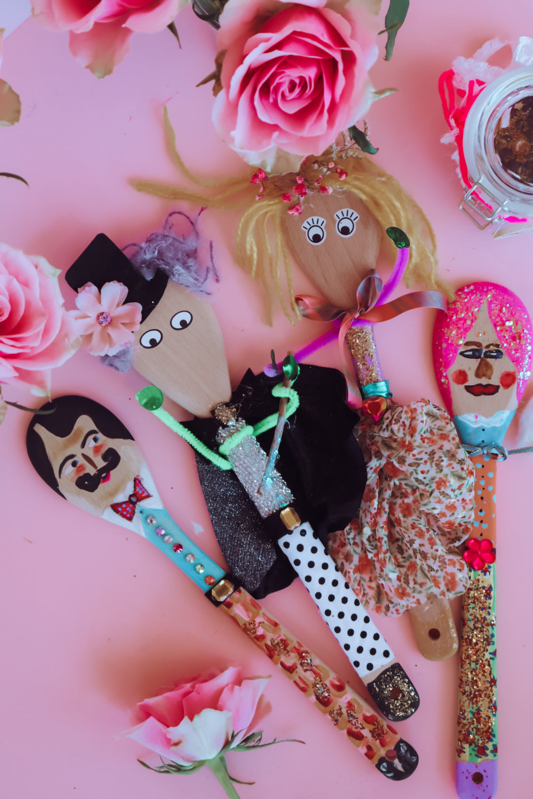 Wooden spoon puppets + hot choc jar! 11-12:30 -Thursday 10th July (Ages 4+)