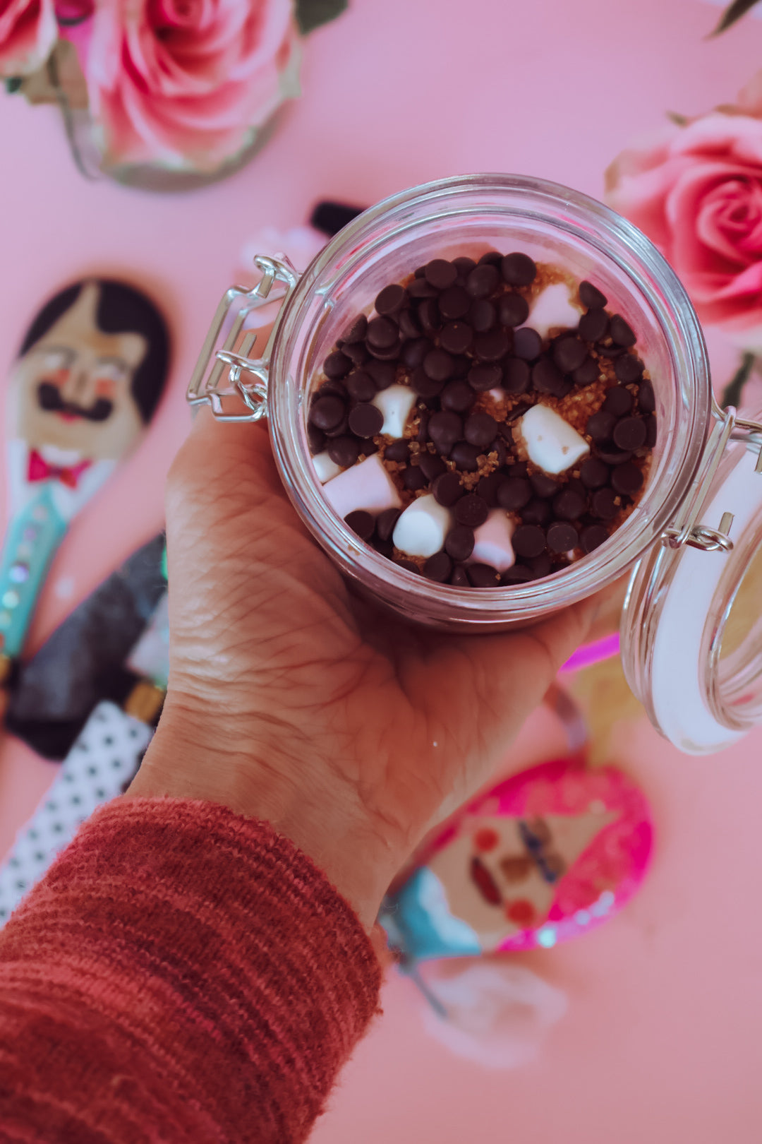 Wooden spoon puppets + hot choc jar! 11-12:30 -Thursday 10th July (Ages 4+)