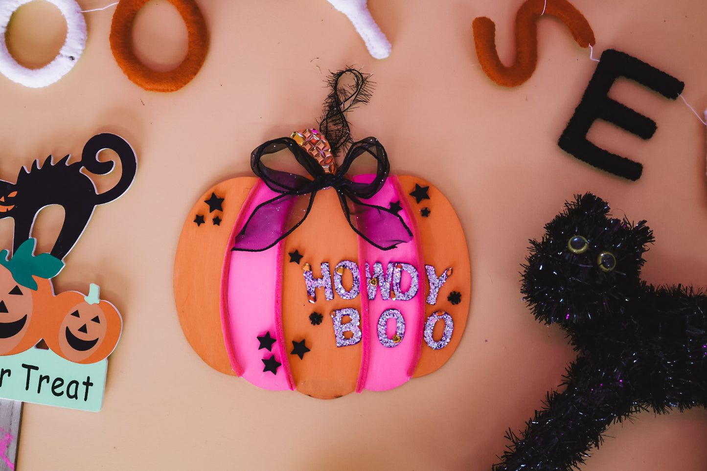 “Howdy Boo” Pumpkin Hanging - Wednesday October 8th 11 - 12:30 (5yrs+)