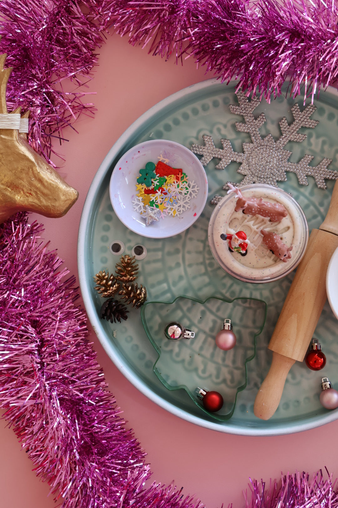 Christmas Play-dough Club - Thursday 11th December (10 -10:30am)