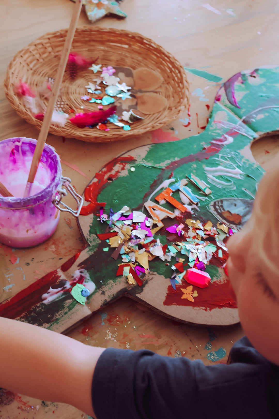 TCMF - “Little ones” Cardboard Guitar and sheriff badge - Friday 23rd January (10-11:30am) 3years +