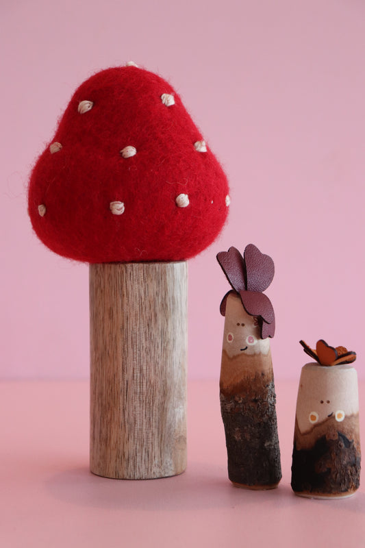 Red white spot wood + felt mushroom